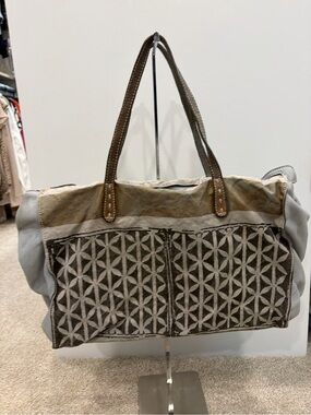 Geometric Pattern Gray & Brown Tote Bag with Leather Handles